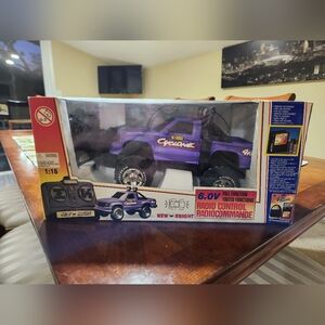 RARE! New Vintage Bright RC 4×4 Purple Cyclone